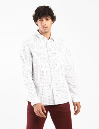 Levis cotton printed white hued mens shirt