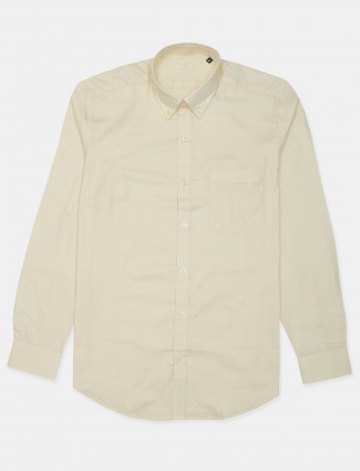Louis Philippe presented solid cream casual shirt