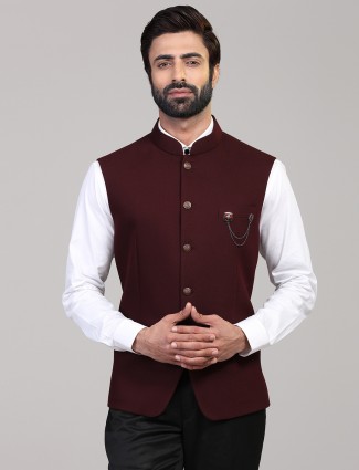 Maroon knitted solid party wear waistcoat