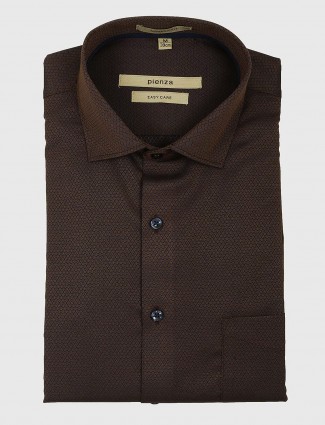 Pienza brown colored zitter pattern shirt