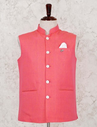 Pink solid waistcoat with pocket tie in silk
