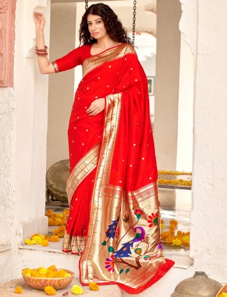 Red color innovative banarasi silk wedding saree