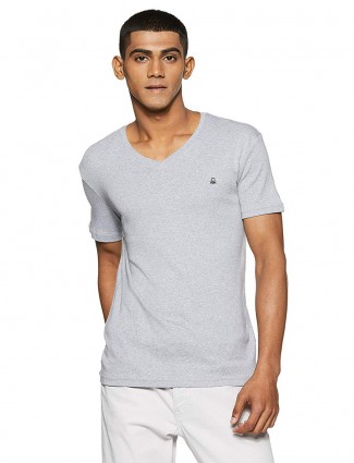 UCB simple grey slim fit solid t-shirt