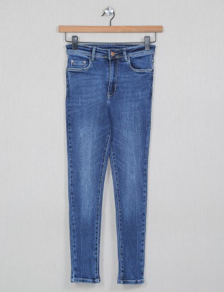 Washed stunning blue jeans for women
